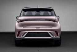 比亚迪海豚爆料新闻视频,续航升级，智能科技再突破