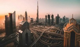 迪拜爆料新闻事件视频,惊曝新闻事件视频揭秘